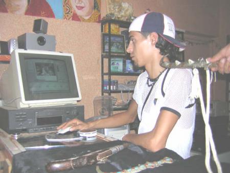 la  o   club